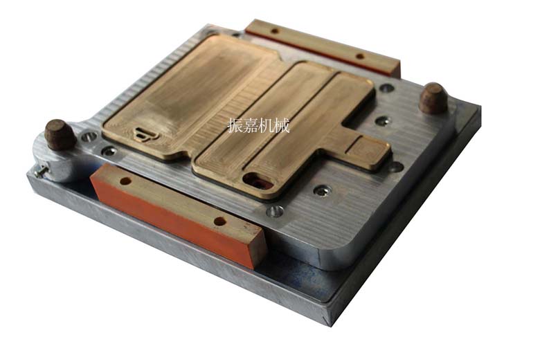 手機(jī)皮套雕刻模具.jpg